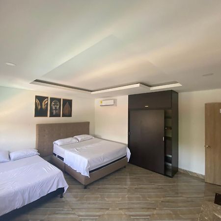 Hotel Deluxe Oasis De La Colina Girardot Eksteriør bilde