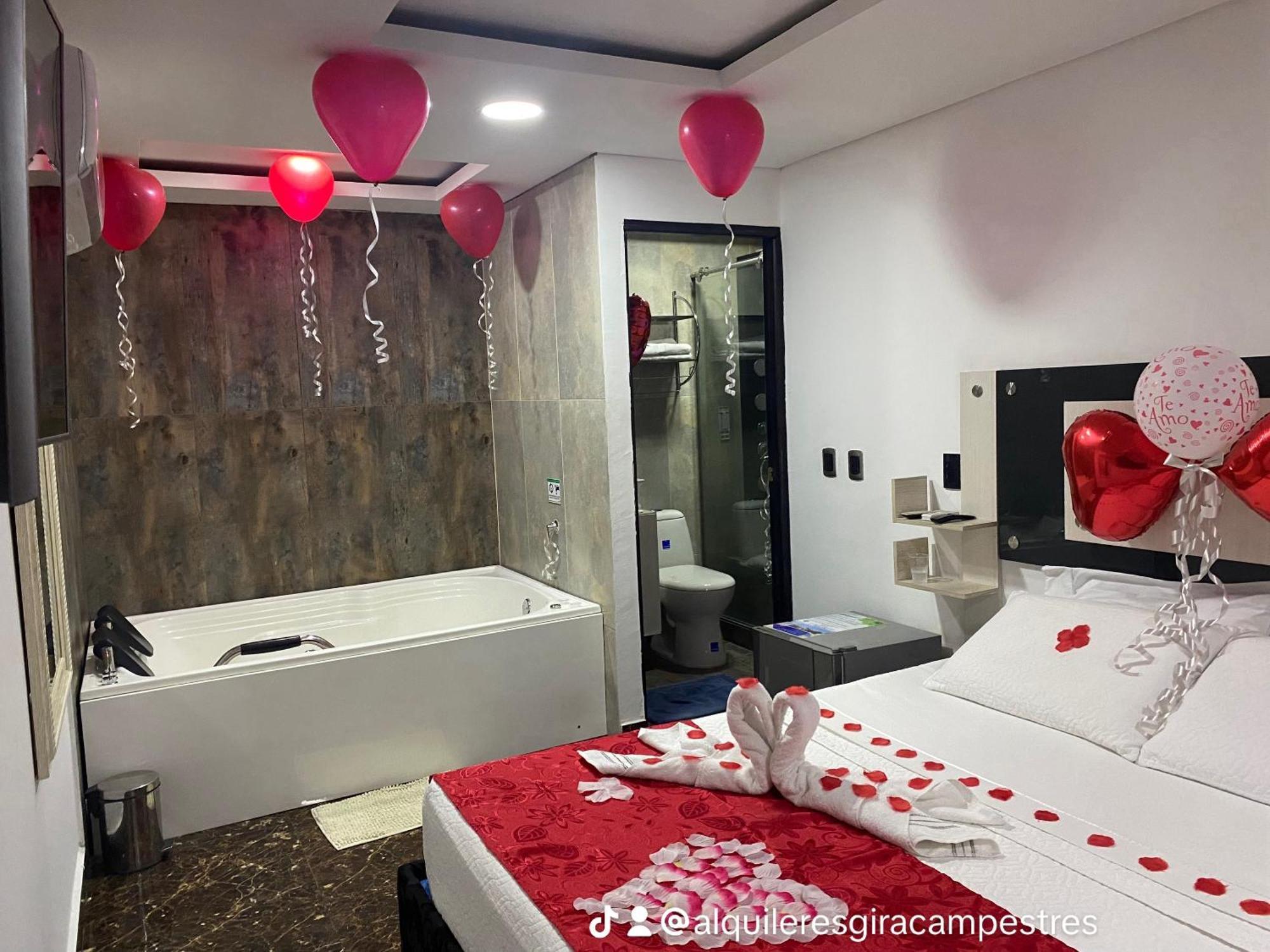 Hotel Deluxe Oasis De La Colina Girardot Eksteriør bilde