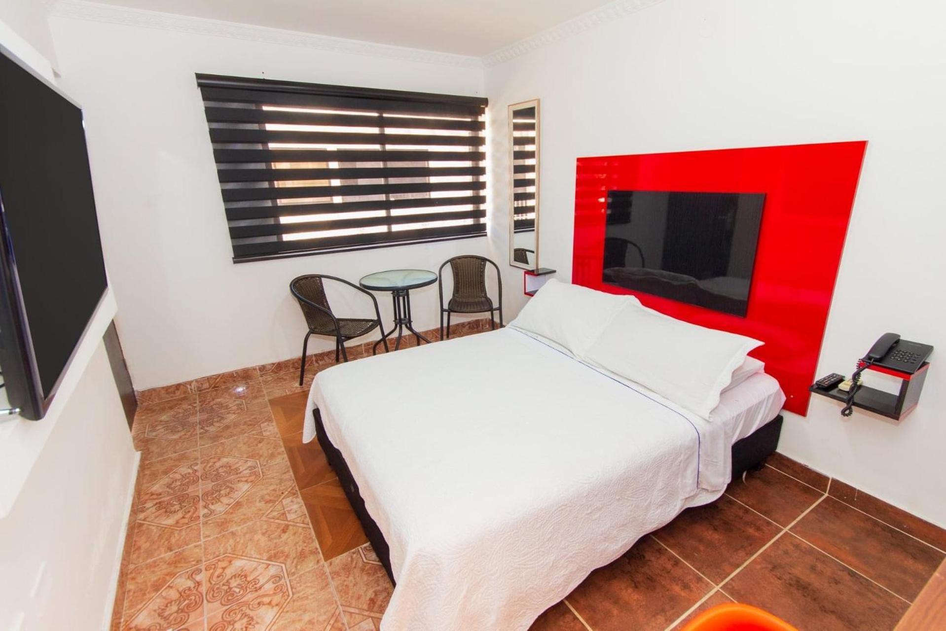 Hotel Deluxe Oasis De La Colina Girardot Eksteriør bilde